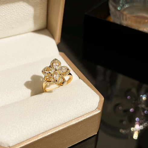 Lunel Jewels™ Four-pointed Star Ring